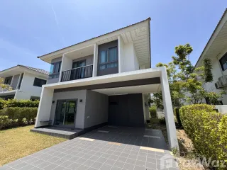 For rent 4 bedrooms house in Mueang Phuket, Phuket