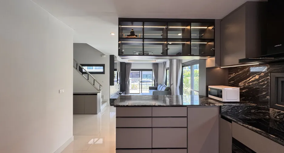 Casa en alquiler de 4 habitaciones en Mueang Phuket, Phuket
