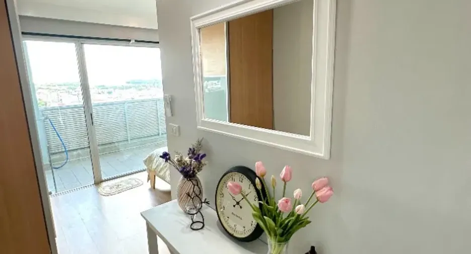 For rent 3 bedrooms condo in Yan Nawa, Bangkok