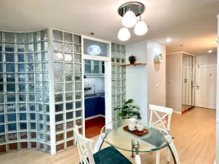 For rent 3 bedrooms condo in Yan Nawa, Bangkok