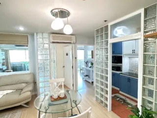 For rent 3 bedrooms condo in Yan Nawa, Bangkok
