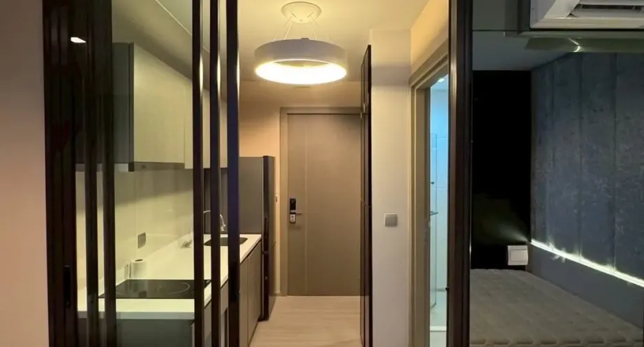 For sale studio condo in Huai Khwang, Bangkok
