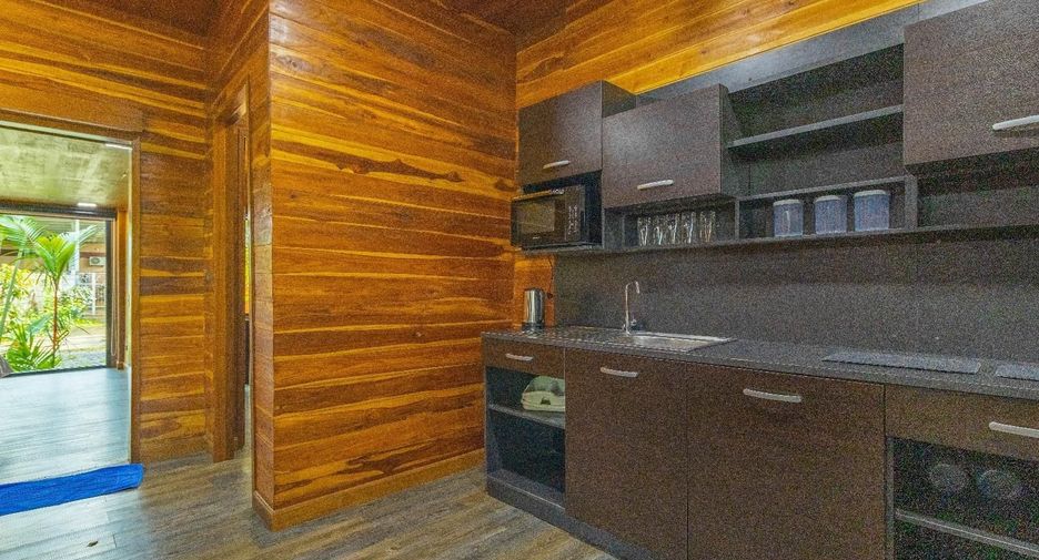 Hotel en venta de 16 habitaciones en Thalang, Phuket