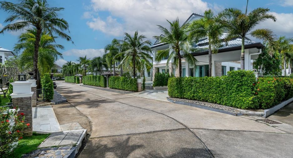 Villa zum Kauf und zur Miete mit 4 Zimmer in Mueang Phuket, Phuket