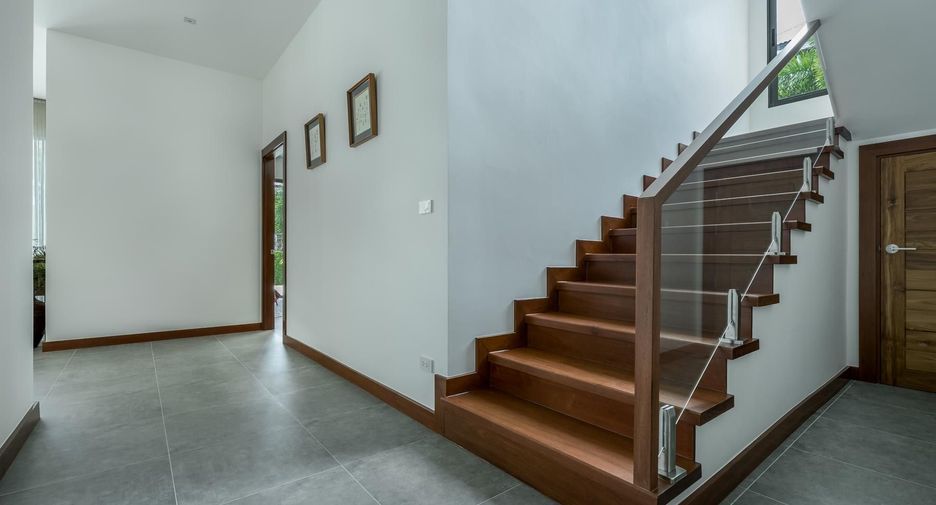 Villa zum Kauf und zur Miete mit 4 Zimmer in Mueang Phuket, Phuket