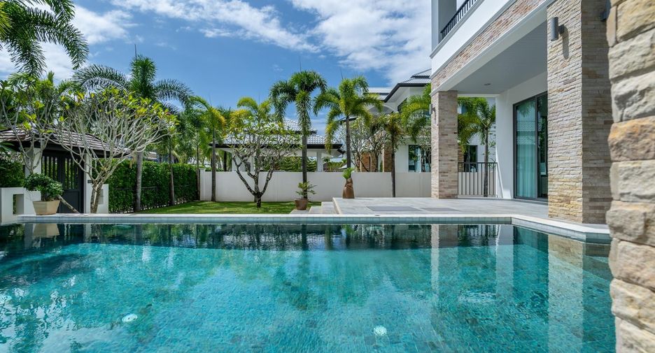 Villa zum Kauf und zur Miete mit 4 Zimmer in Mueang Phuket, Phuket