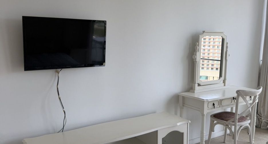 For rent 1 bed condo in Bang Lamung, Chonburi