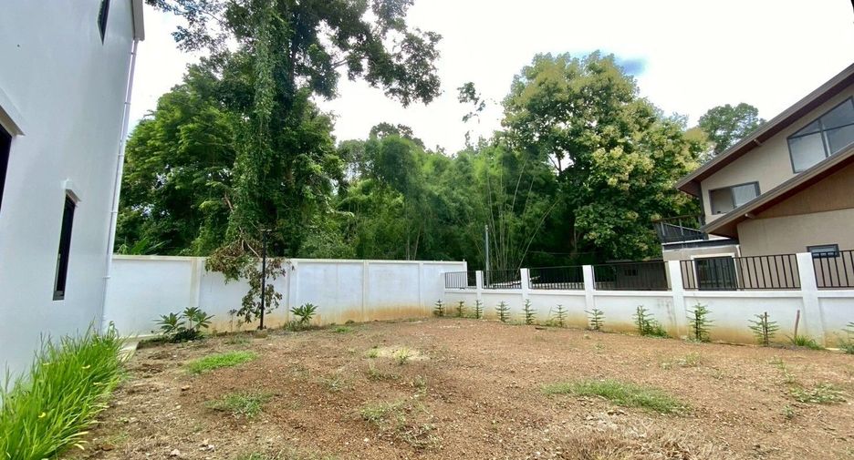 For sale 4 bedrooms house in Hang Dong, Chiang Mai