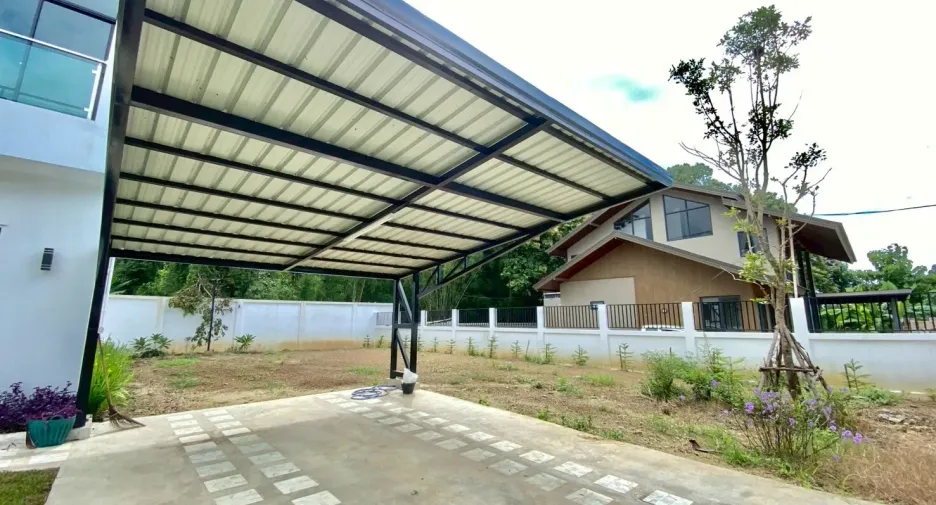 For sale 4 bedrooms house in Hang Dong, Chiang Mai