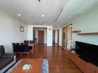 Condo en alquiler de 2 habitaciones en Yan Nawa, Bangkok
