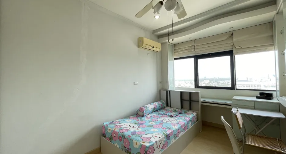 À vendre et à louer 2 chambres condo à Sathon, Bangkok
