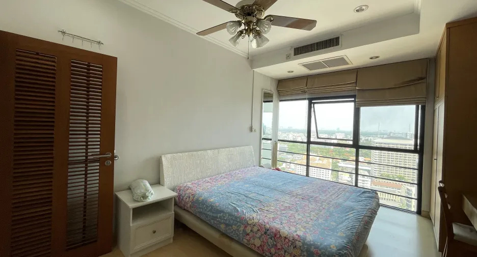 À vendre et à louer 2 chambres condo à Sathon, Bangkok