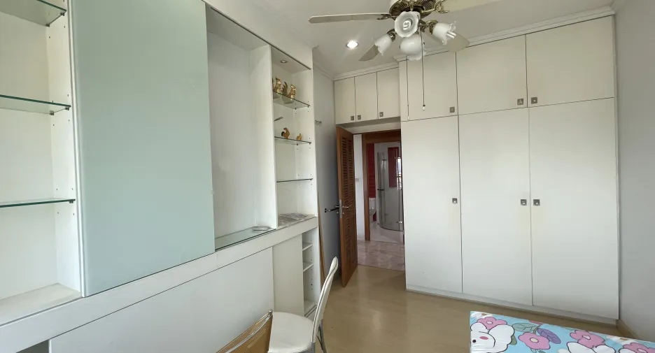 À vendre et à louer 2 chambres condo à Sathon, Bangkok