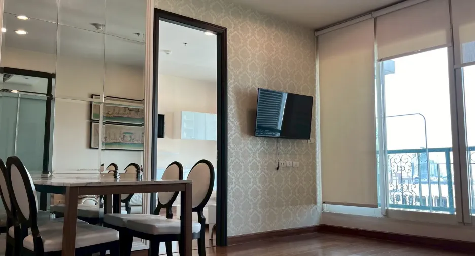 Condo en alquiler de 2 habitaciones en Pathum Wan, Bangkok