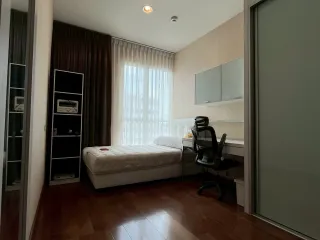 Wohnung zur Miete mit 2 Zimmer in Pathum Wan, Bangkok
