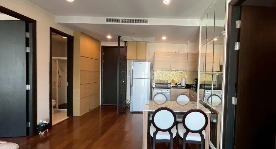 Condo en alquiler de 2 habitaciones en Pathum Wan, Bangkok