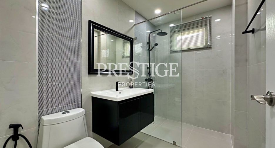 For sale 4 bedrooms house in Bang Lamung, Chonburi