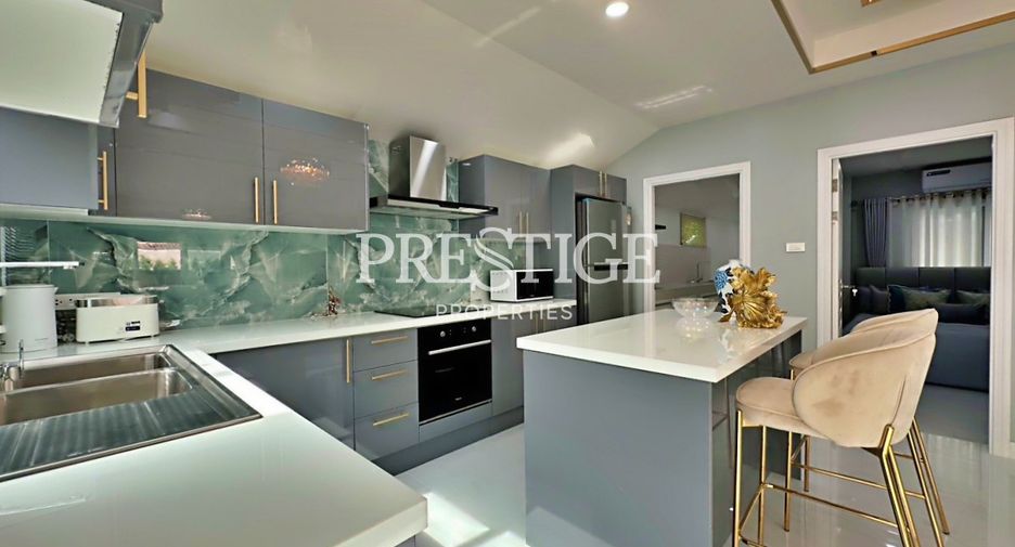 For sale 4 bedrooms house in Bang Lamung, Chonburi