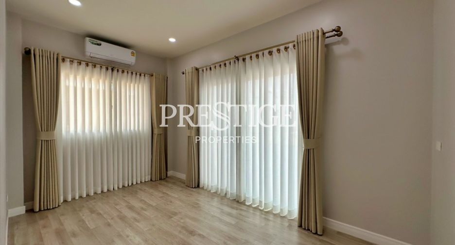 For sale 4 bedrooms house in Bang Lamung, Chonburi