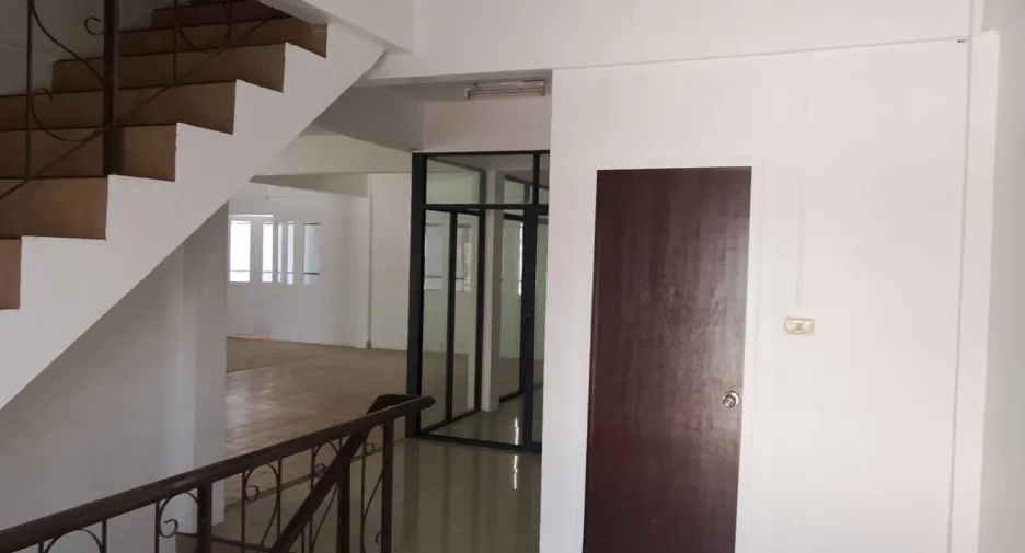 For sale and for rent 8 bedrooms retail Space in Bang Lamung, Chonburi