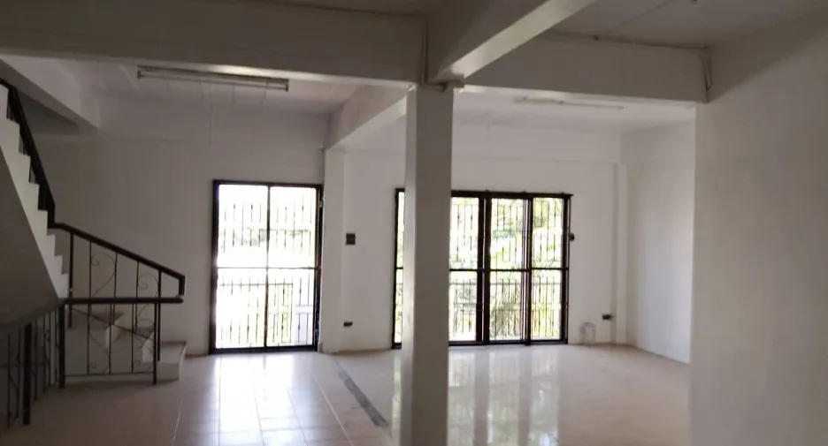 For sale and for rent 8 bedrooms retail Space in Bang Lamung, Chonburi