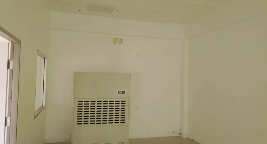 出售 和 出租 1 卧室 独立屋 在 Bang Lamung, Chon Buri