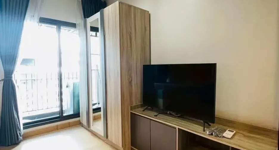 For rent 1 bed condo in Huai Khwang, Bangkok