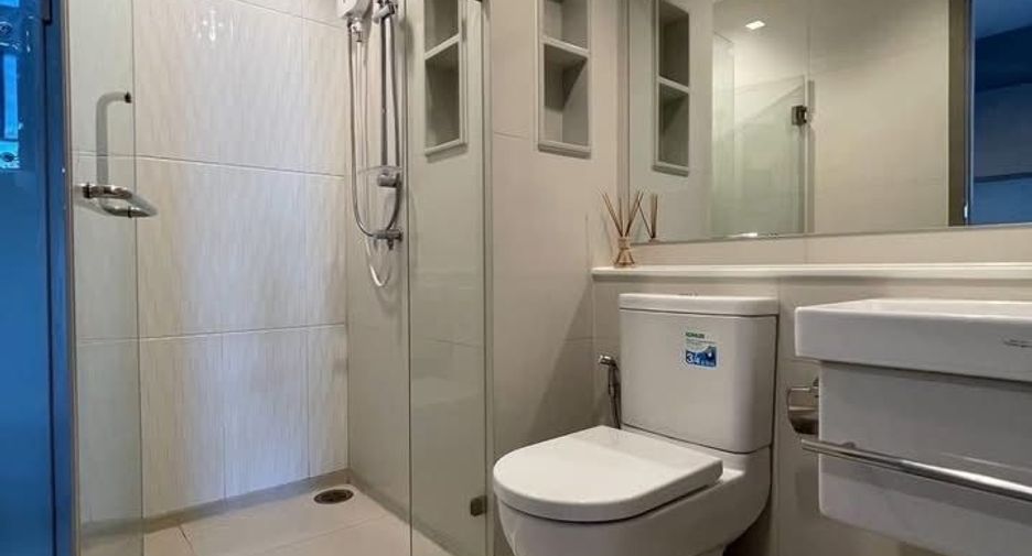Condo en alquiler de 1 habitaciones en Huai Khwang, Bangkok
