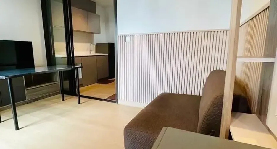 For rent 1 bed condo in Huai Khwang, Bangkok