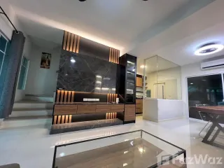 For sale 3 bedrooms townhouse in Bang Bo, Samut Prakan