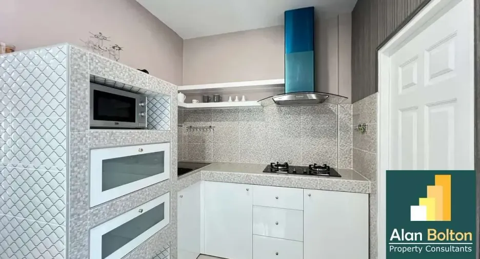For rent 2 bedrooms townhouse in Jomtien, Pattaya
