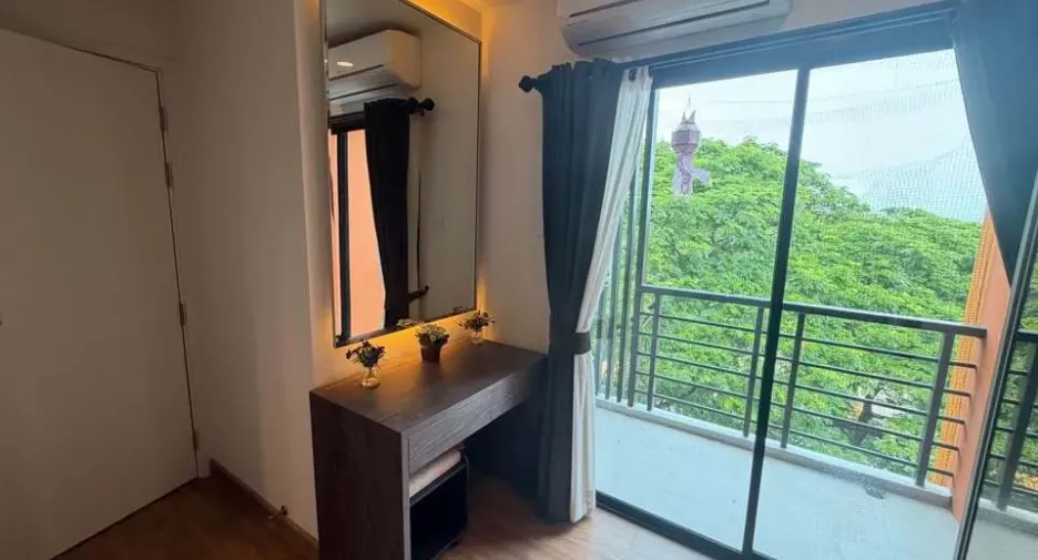 For rent 2 bedrooms condo in Mueang Chiang Mai, Chiang Mai