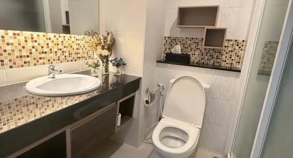 For rent 2 bedrooms condo in Mueang Chiang Mai, Chiang Mai