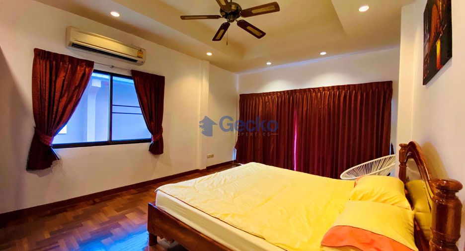 For sale 4 bedrooms house in Jomtien, Pattaya