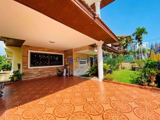 For sale 4 bedrooms house in Bang Lamung, Chonburi