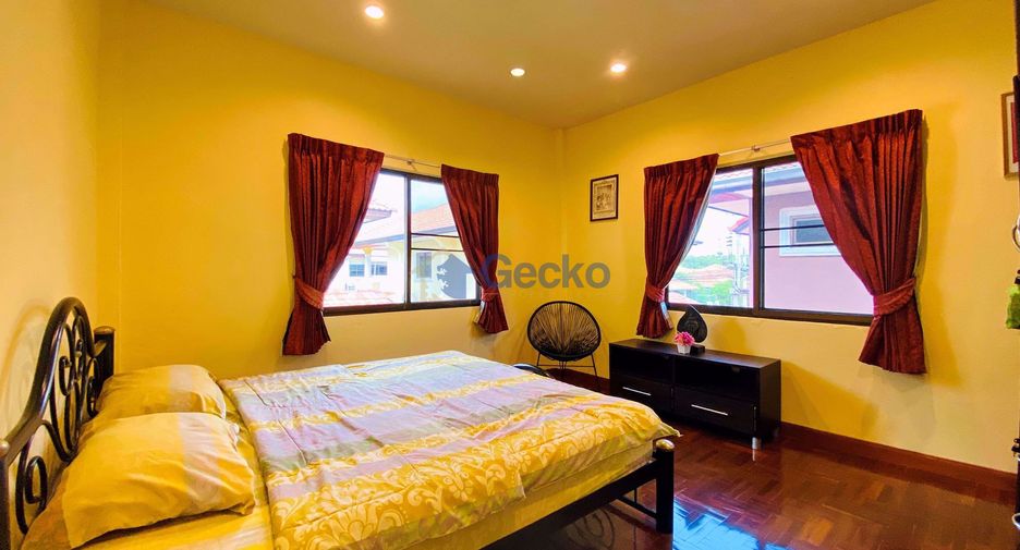 For sale 4 bedrooms house in Jomtien, Pattaya