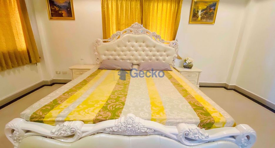 For sale 4 bedrooms house in Jomtien, Pattaya