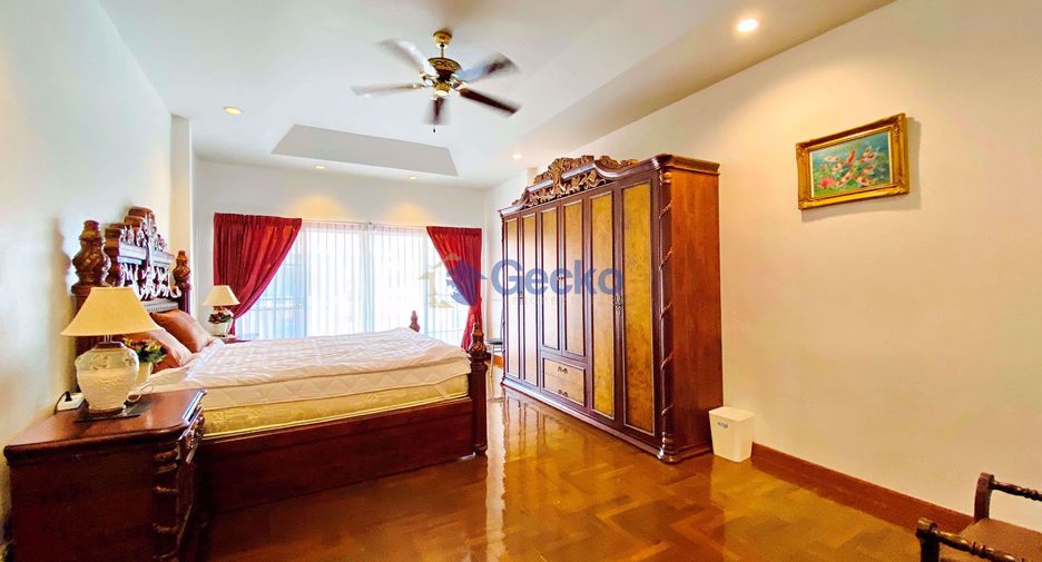 For sale 4 bedrooms house in Jomtien, Pattaya