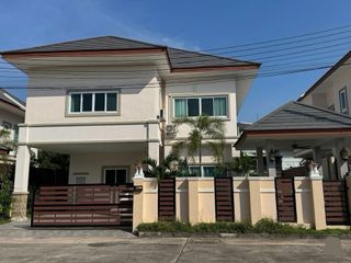 À louer 4 chambres maison à Bang Lamung, Chonburi