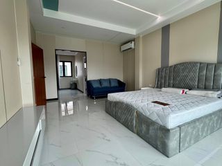 À louer 4 chambres maison à Bang Lamung, Chonburi