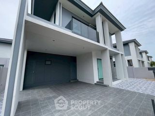 For Rent 4 Bedroom House In Bang Lamung, Chonburi