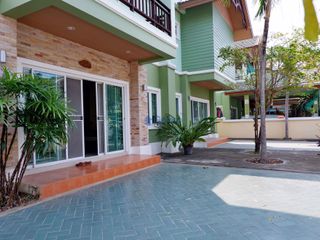 À louer 3 chambres maison à Bang Lamung, Chonburi