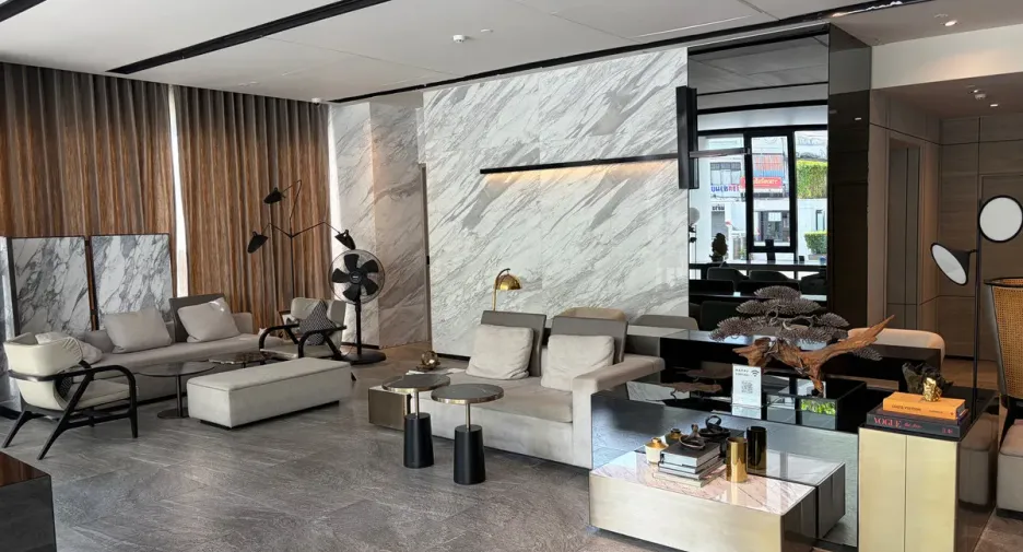For rent 1 bed condo in Phaya Thai, Bangkok