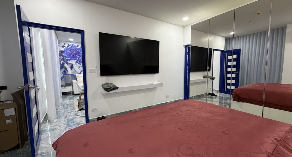 For sale 2 bedrooms condo in Watthana, Bangkok