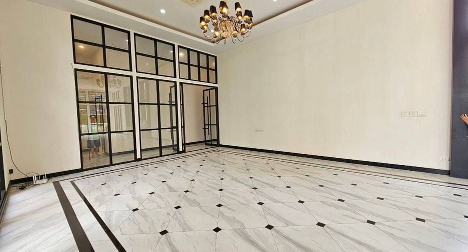 For sale 2 bedrooms house in Mueang Samut Prakan, Samut Prakan