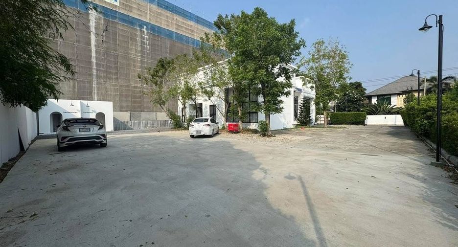 For sale 2 bedrooms house in Mueang Samut Prakan, Samut Prakan