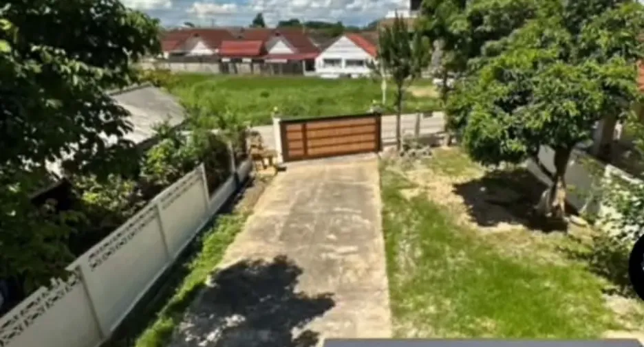 For rent 3 bedrooms house in Mueang Chiang Mai, Chiang Mai