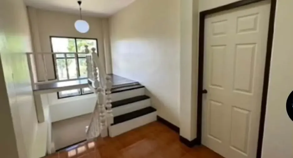 For rent 3 bedrooms house in Mueang Chiang Mai, Chiang Mai