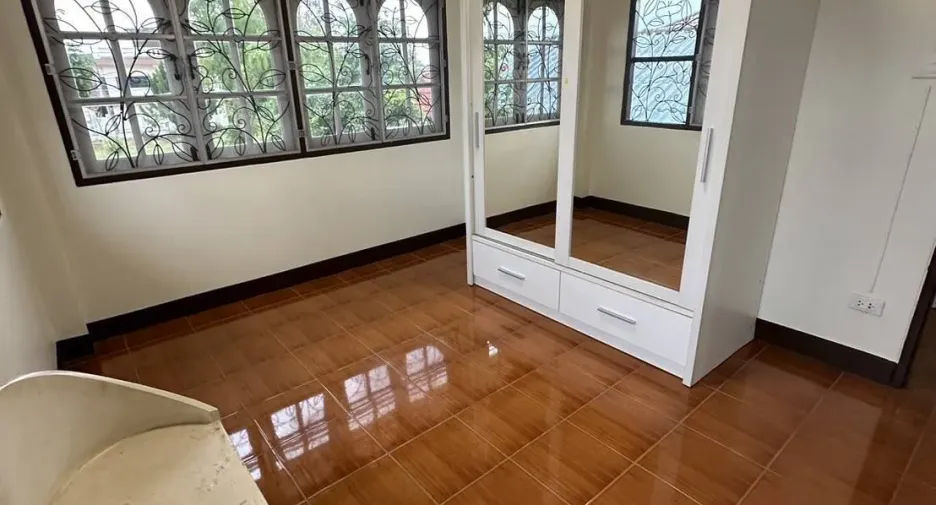 For rent 3 bedrooms house in Mueang Chiang Mai, Chiang Mai