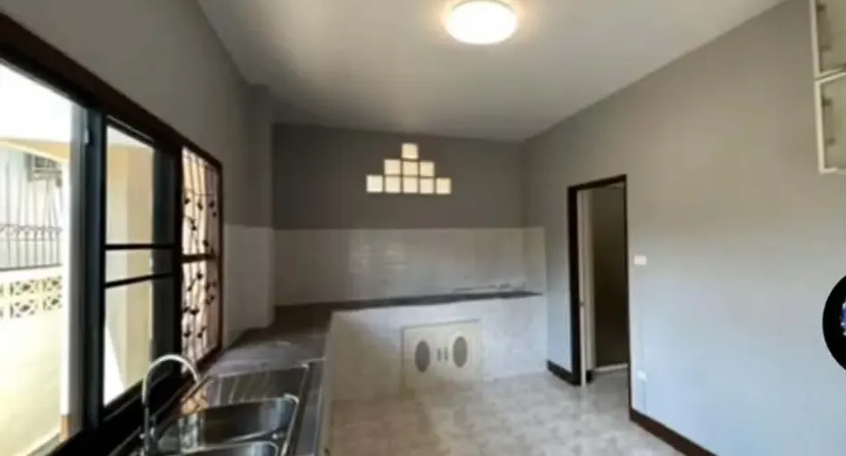 For rent 3 bedrooms house in Mueang Chiang Mai, Chiang Mai